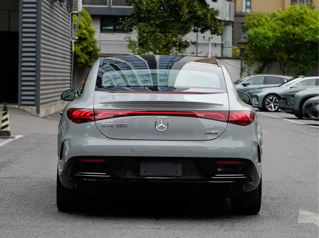 Mercedes-Benz EQE 2022
