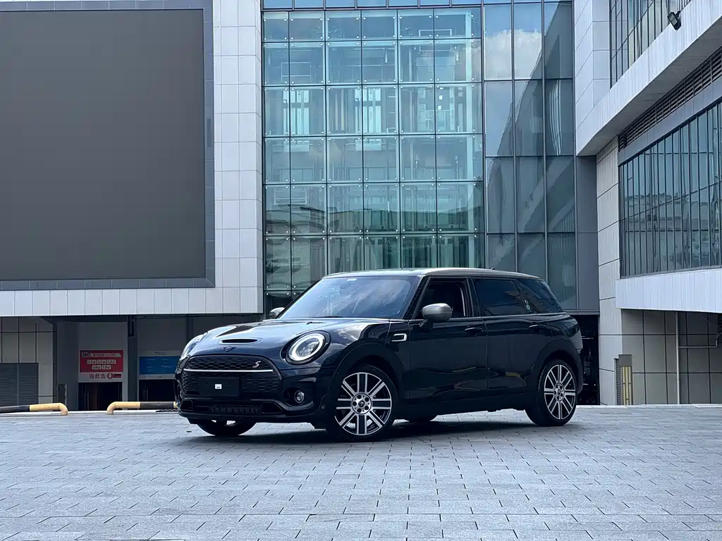 Mini Clubman 2022