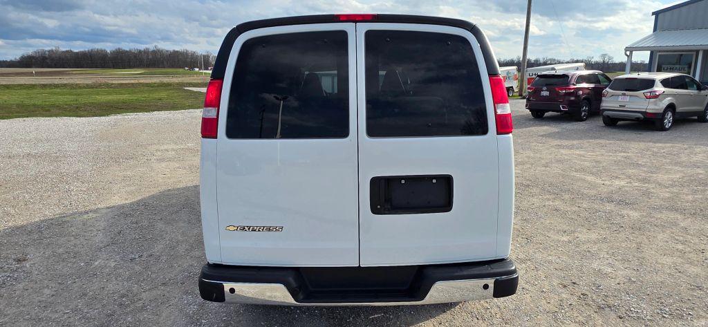 Chevrolet Express 2024