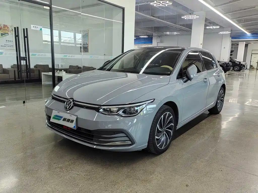 Volkswagen Golf 2023