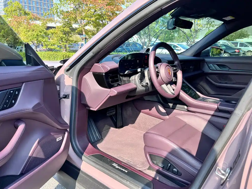Porsche Taycan 2022