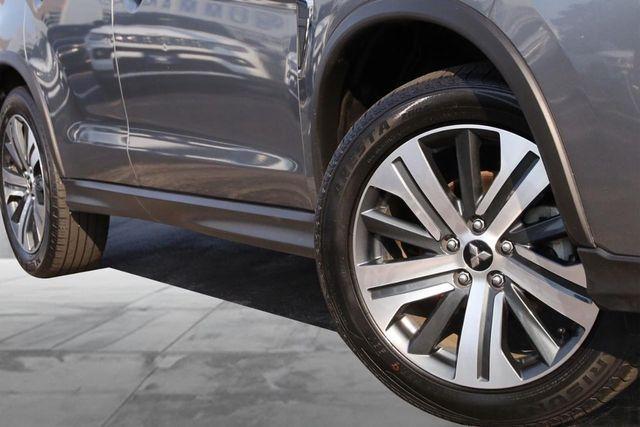 Mitsubishi Outlander Sport 2024