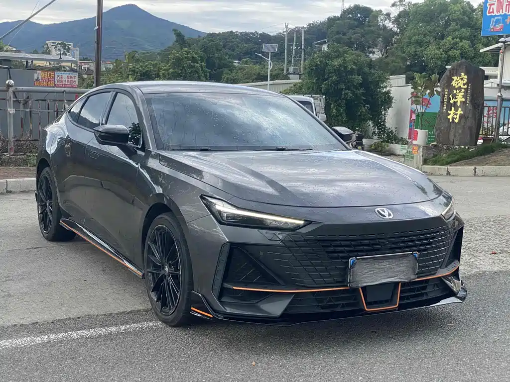 Changan UNI-V 2022
