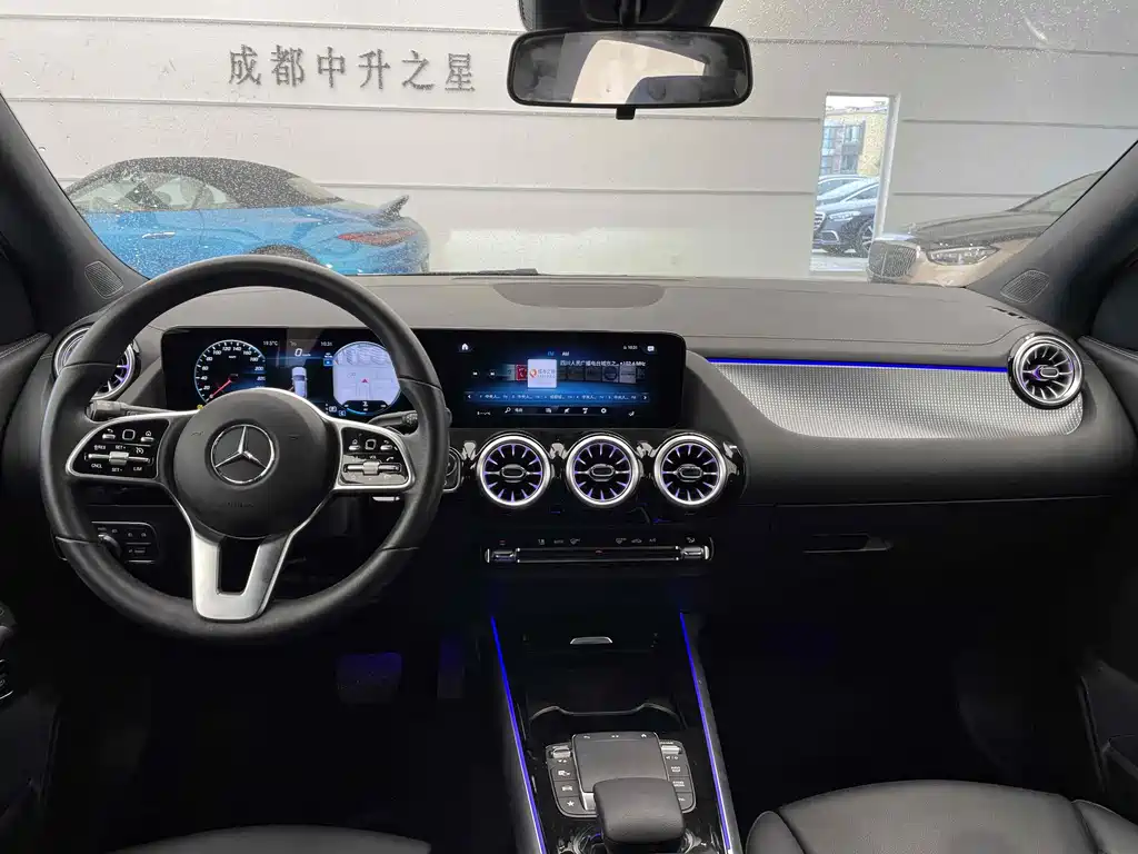 Mercedes-Benz GLA 2023