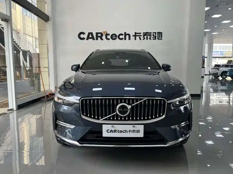 Volvo XC60 2022