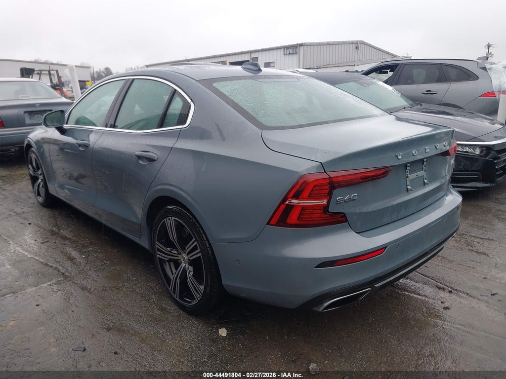 Volvo S60 2022
