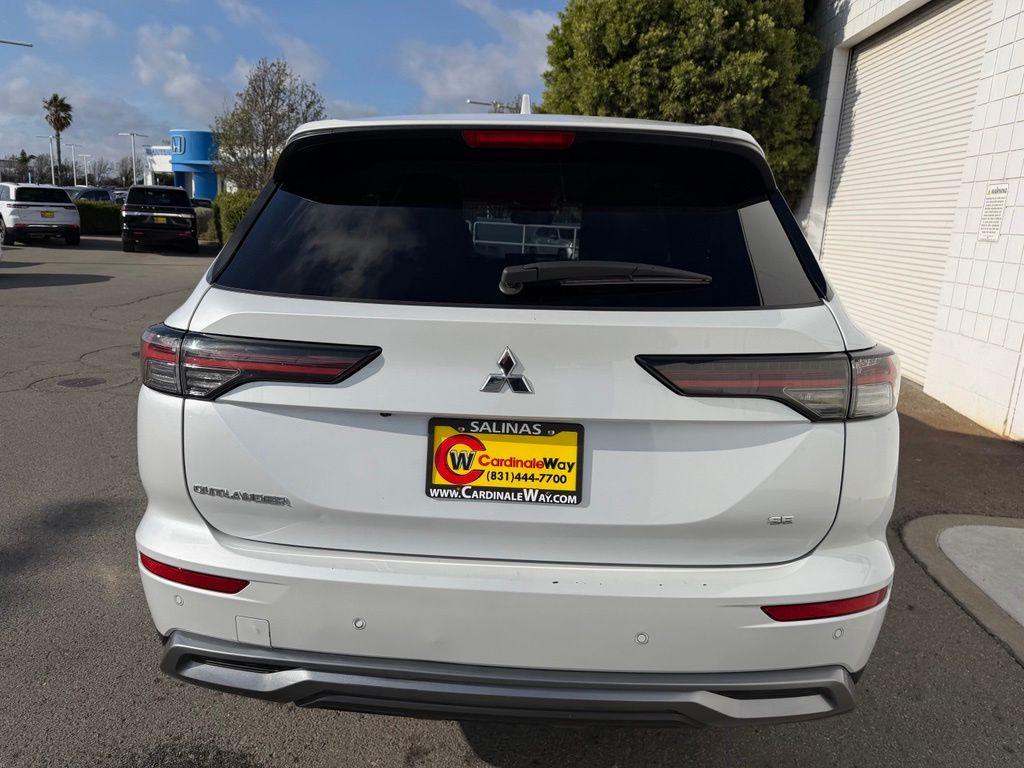 Mitsubishi Outlander 2025