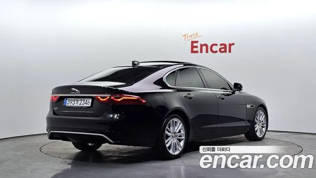 Jaguar XF 2022