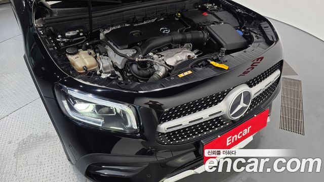 Mercedes-Benz GLB 2021