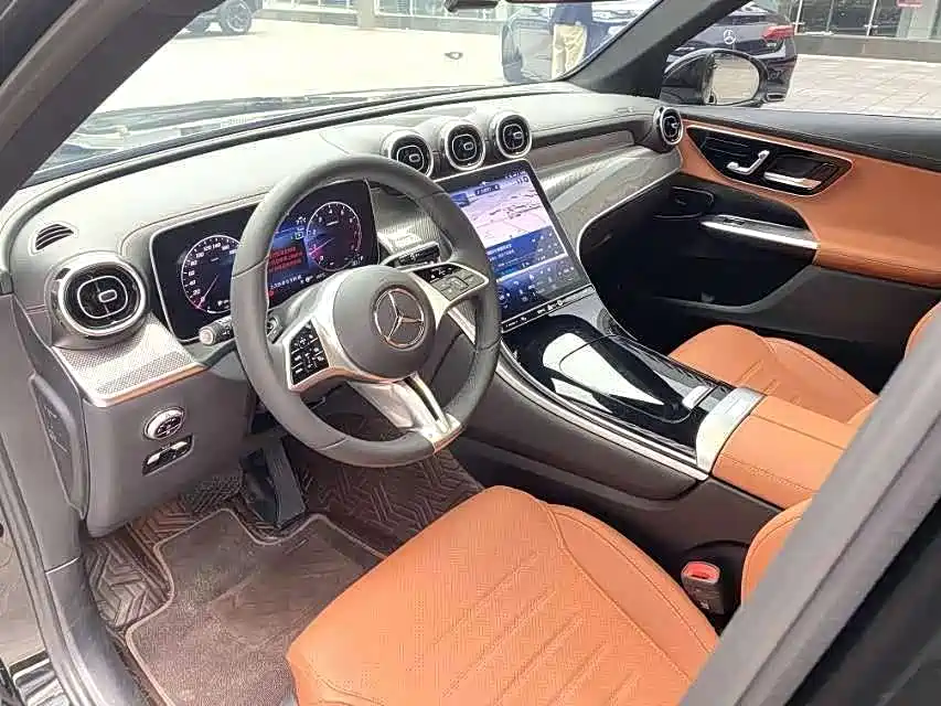 Mercedes-Benz GLC 2023