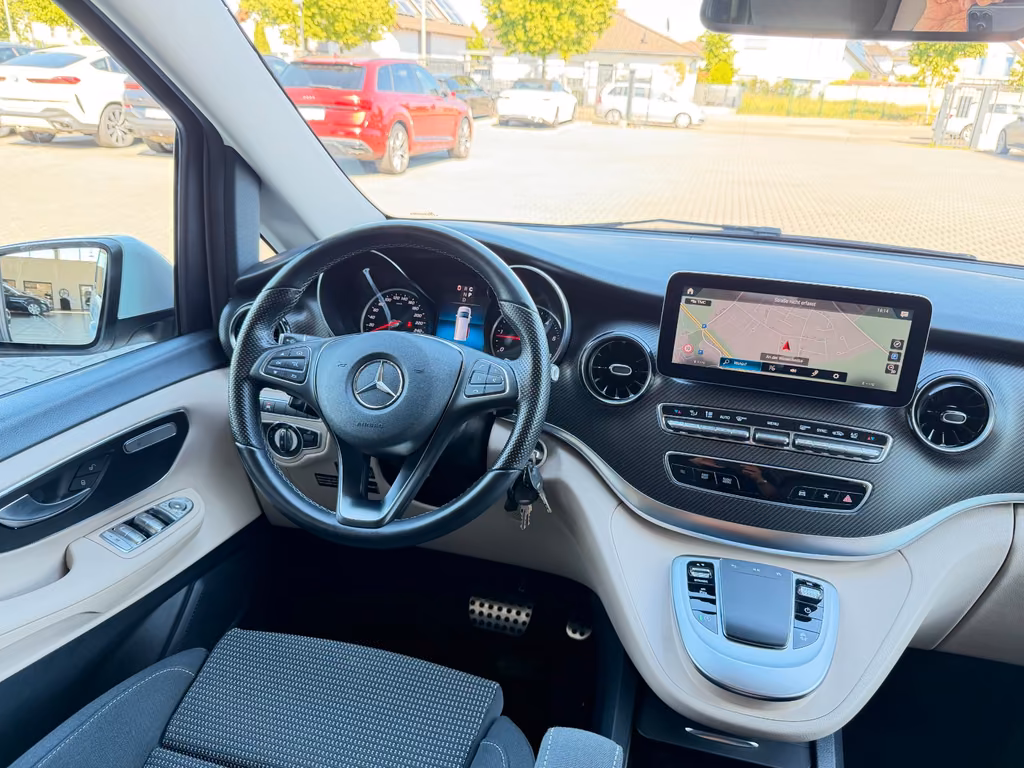 Mercedes-Benz V 300 2022