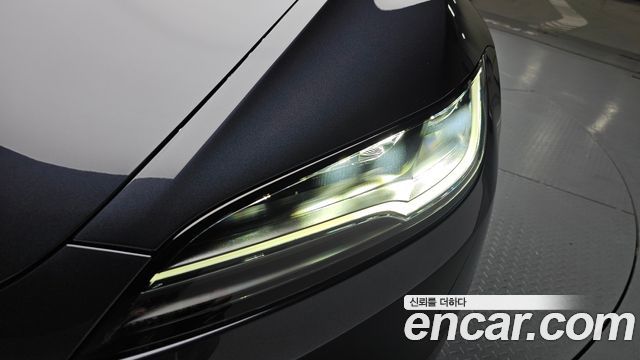 Tesla Model 3 2025