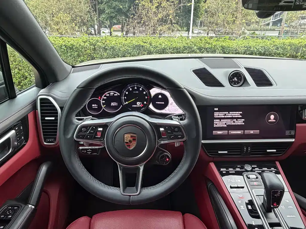 Porsche Cayenne 2023