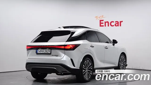 Lexus RX 2023