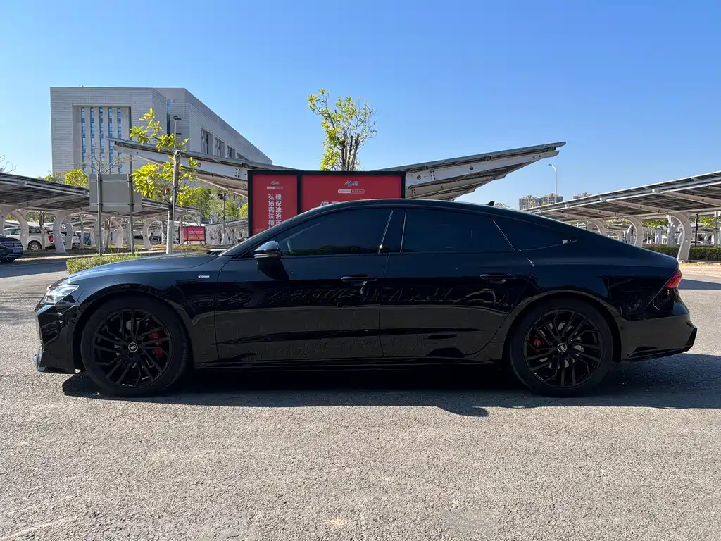 Audi A7 2024