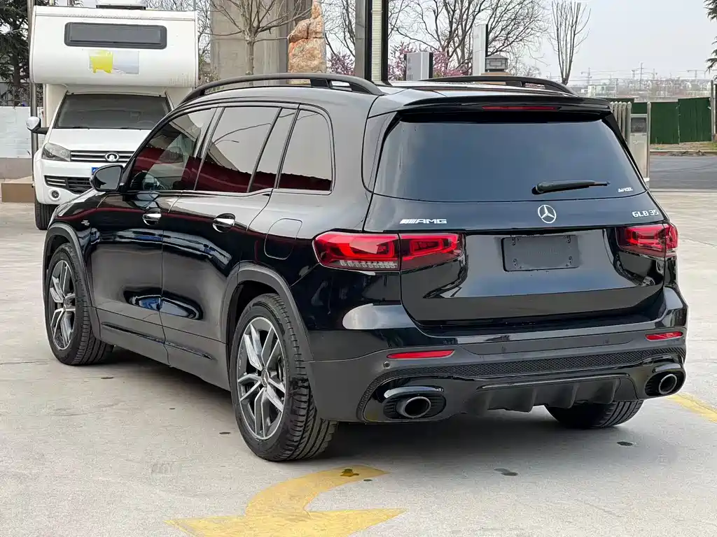 Mercedes-Benz GLB AMG 2024