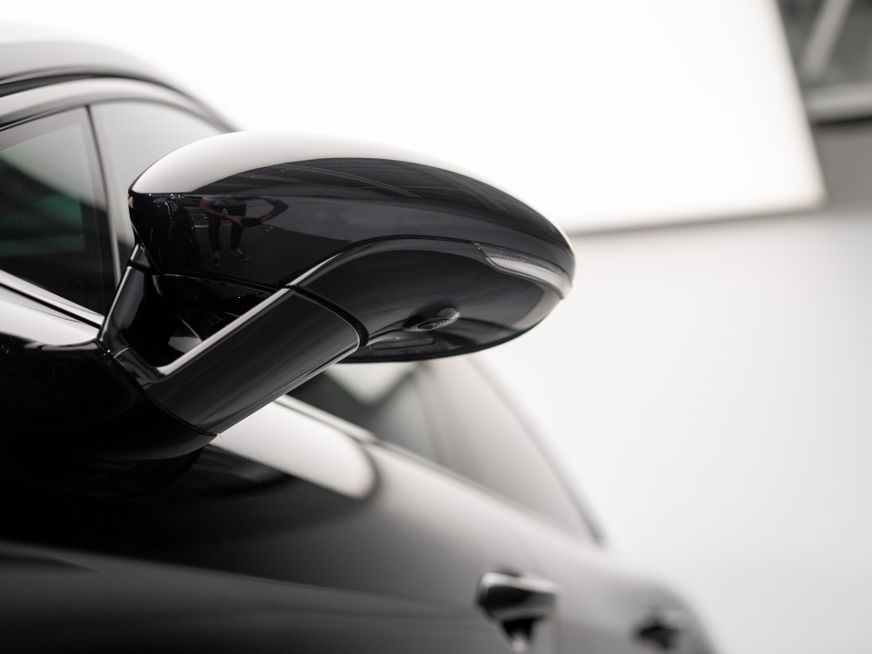 Porsche Panamera 2023