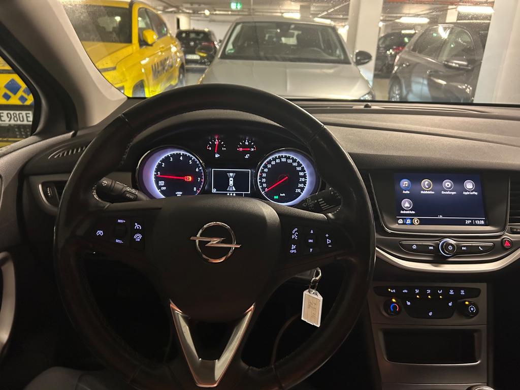 Opel Astra 2021