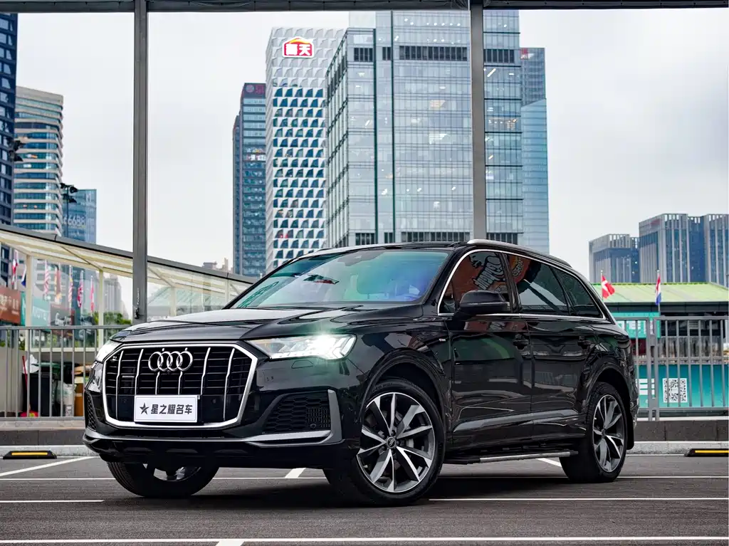 Audi Q7 2021