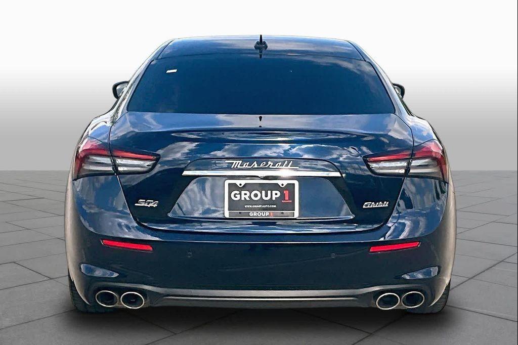 Maserati Ghibli 2021