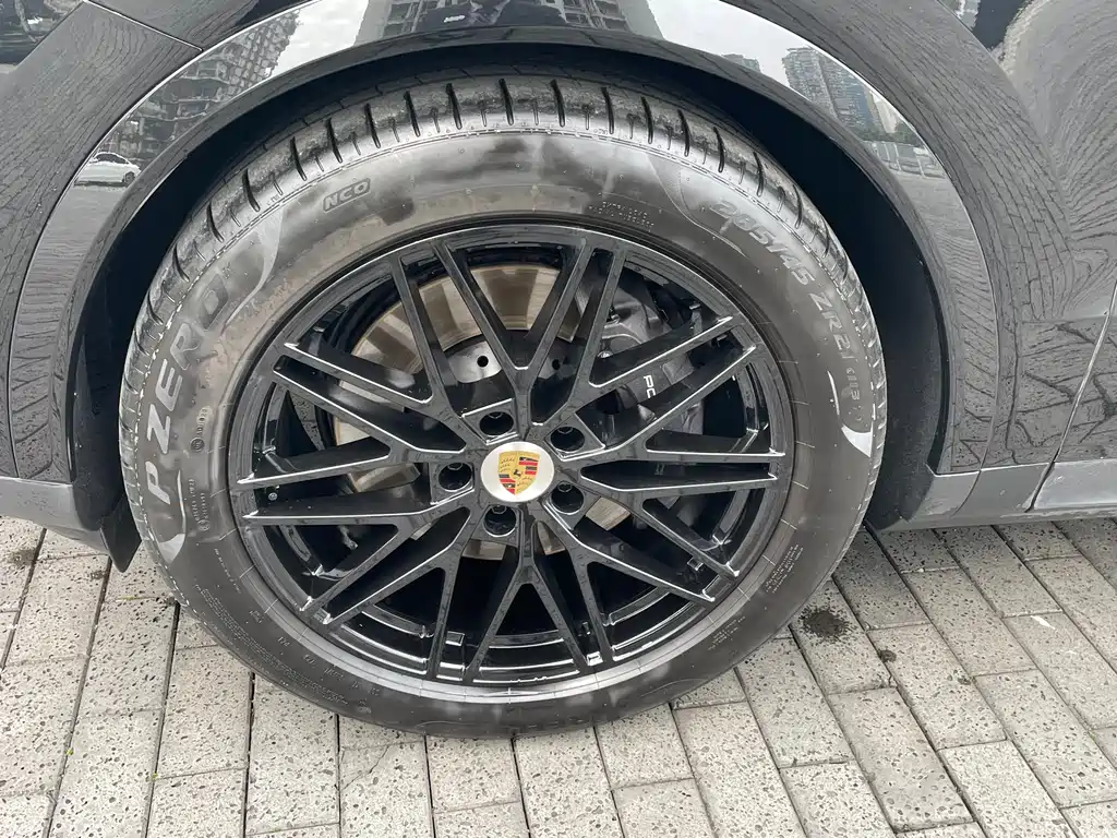 Porsche Cayenne 2024