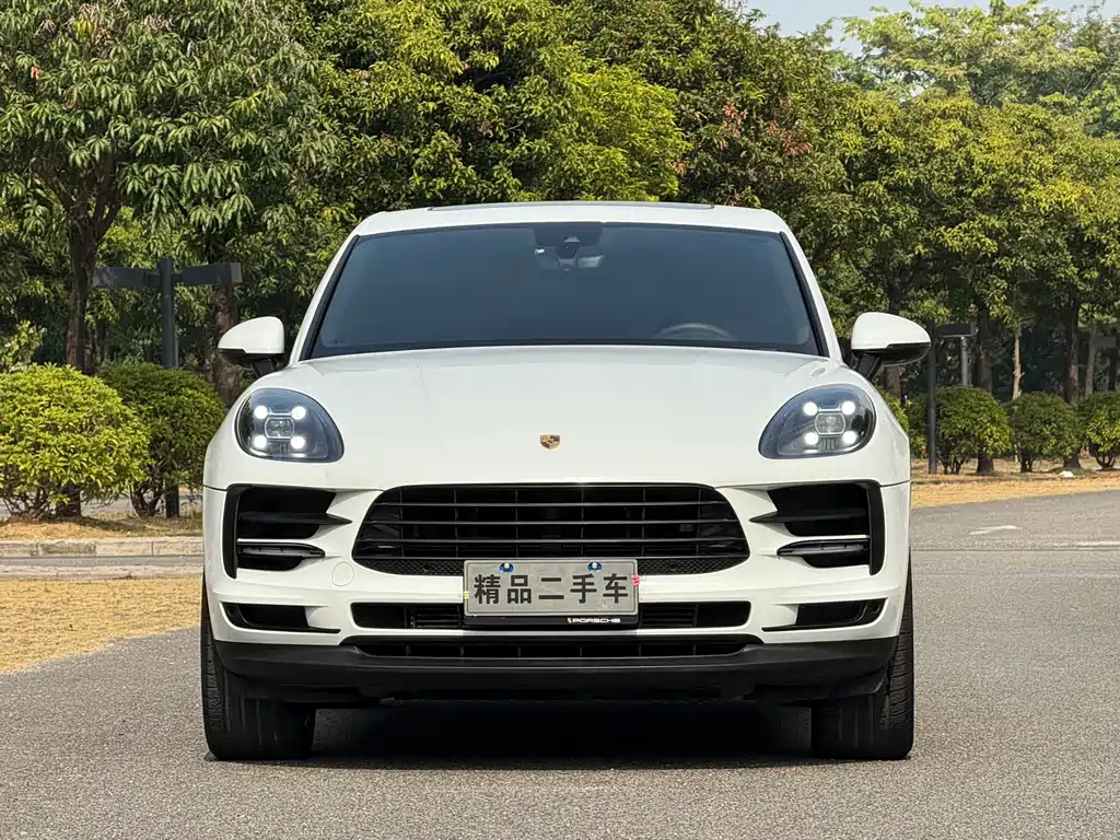 Porsche Macan 2021