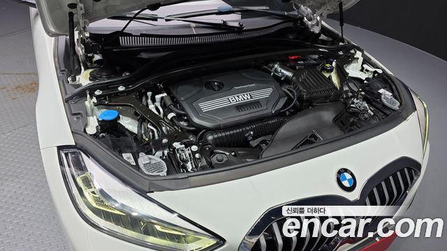 BMW 1 серии 2021