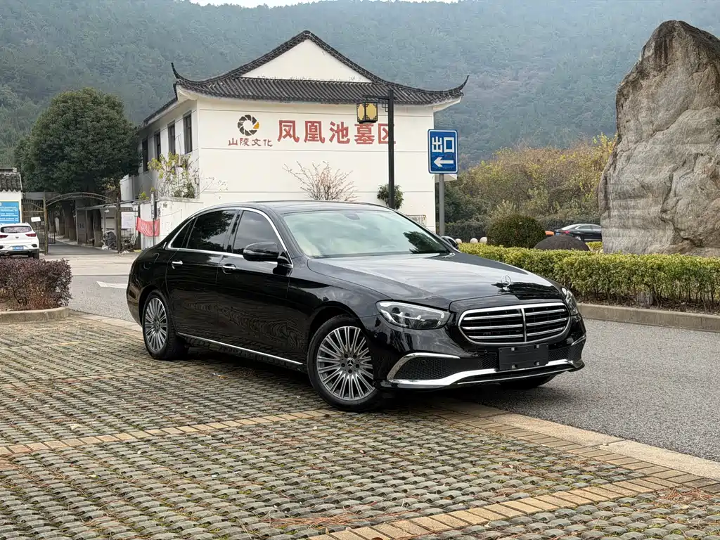 Mercedes-Benz E-Класс 2021