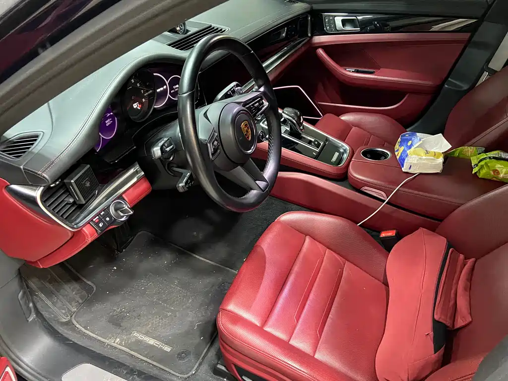 Porsche Panamera 2021