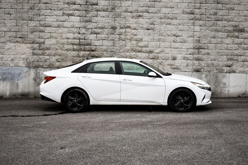 Hyundai Elantra 2022