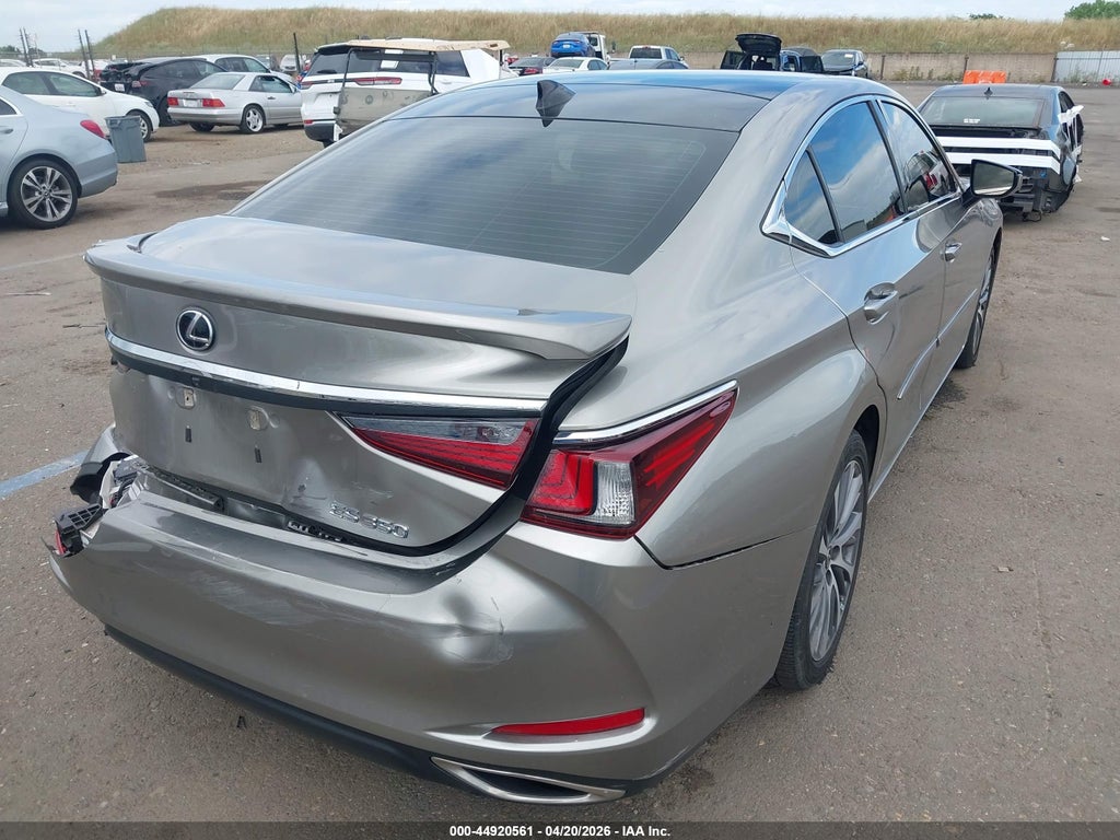 Lexus ES 2021
