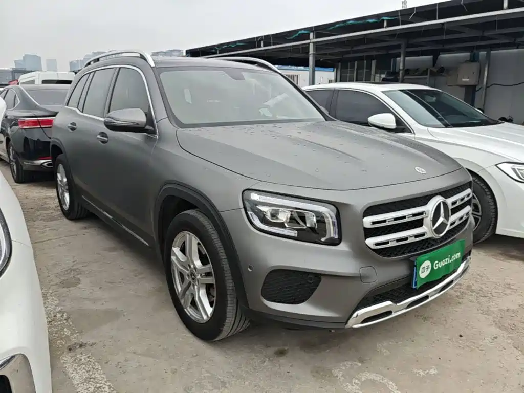 Mercedes-Benz GLB 2023
