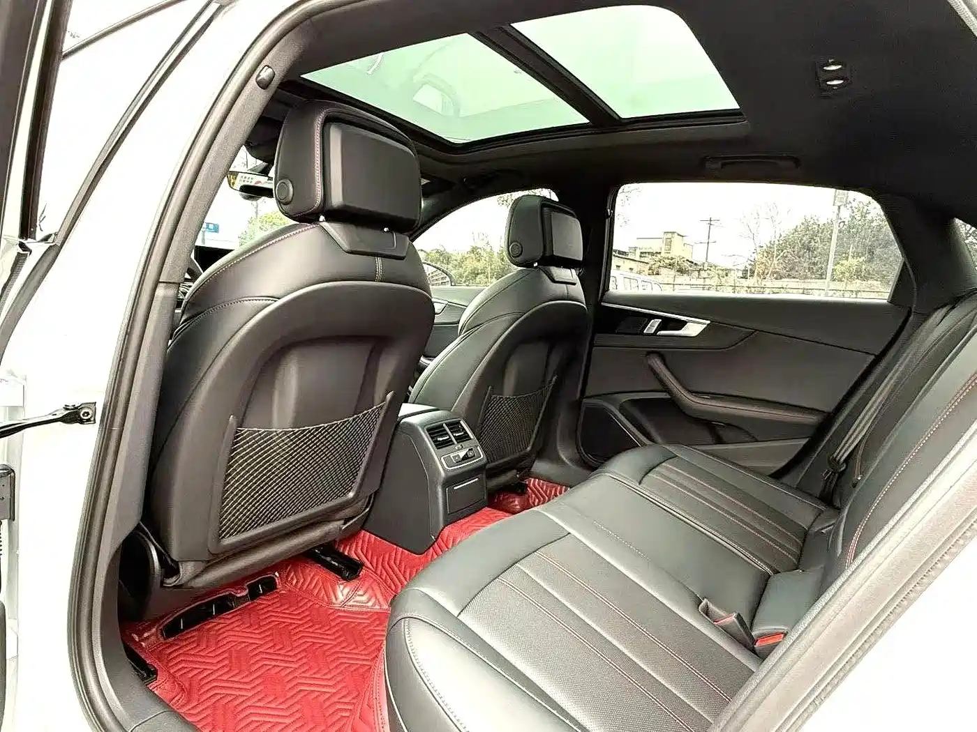 Audi A4 2025