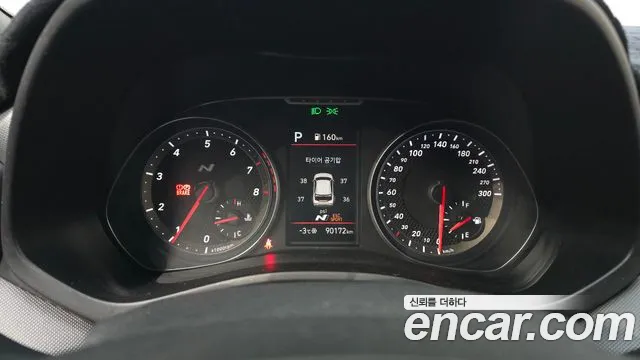 Hyundai Veloster 2021