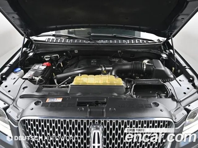 Lincoln Navigator 2021