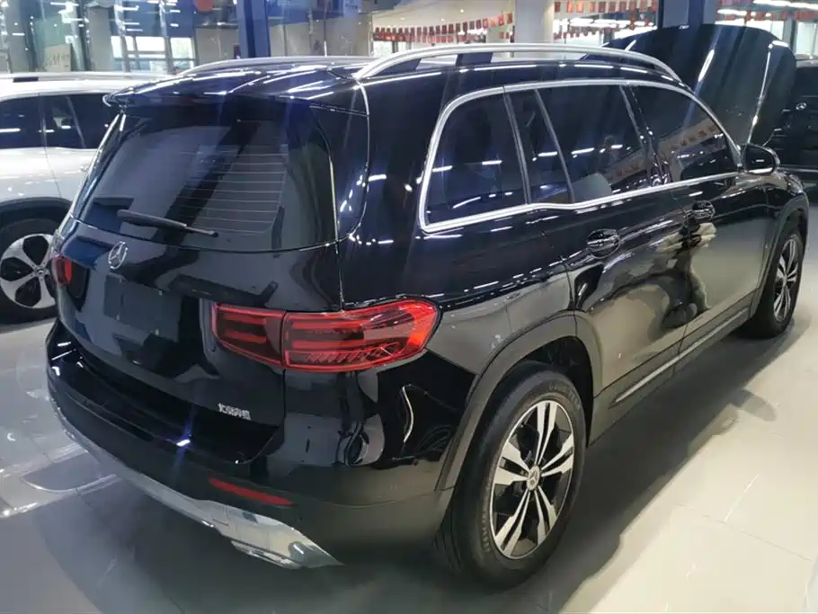 Mercedes-Benz GLB 2024