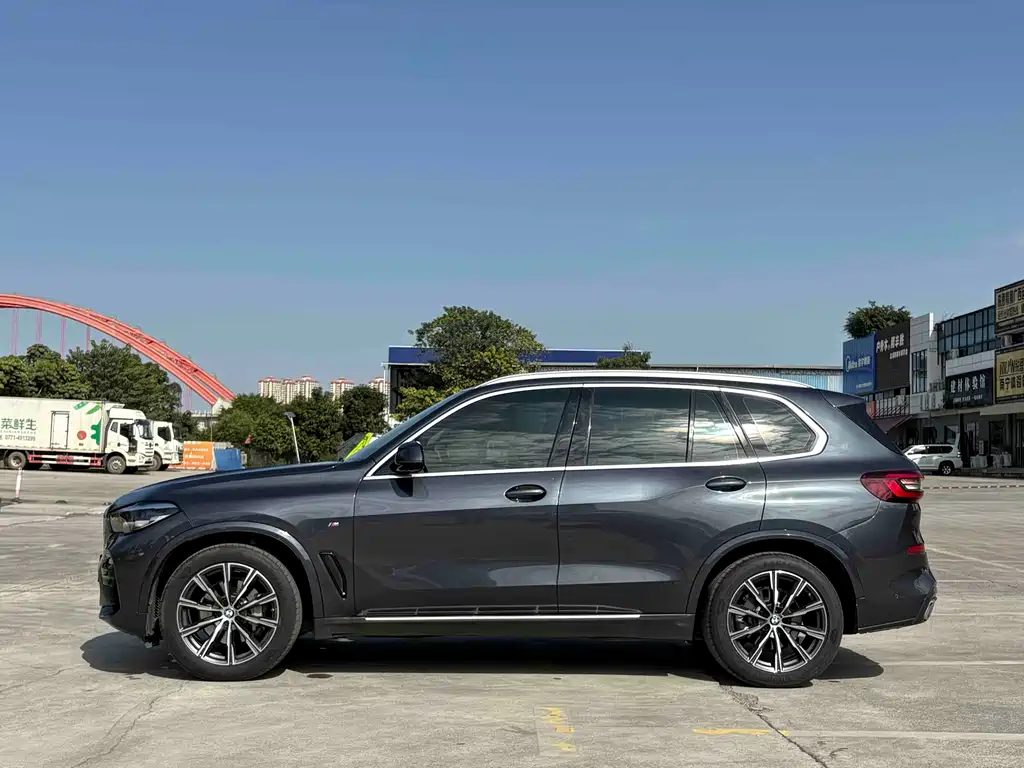 BMW X5 2021