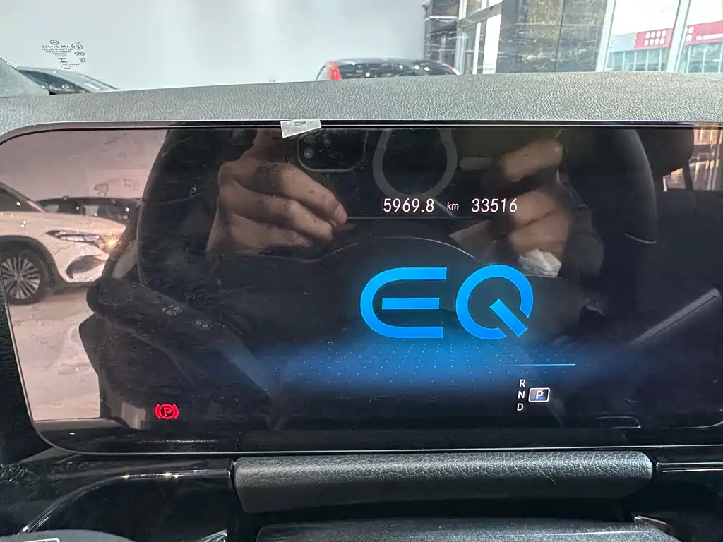 Mercedes-Benz EQA 2024