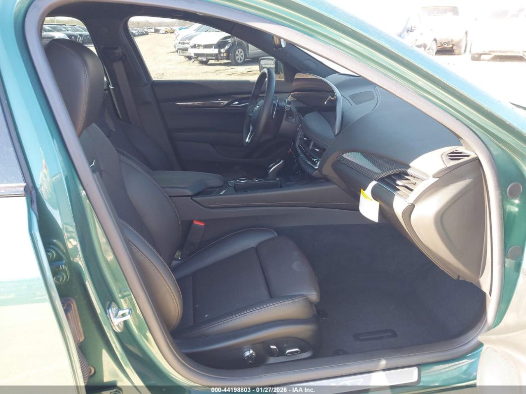 Cadillac CT5-V 2026