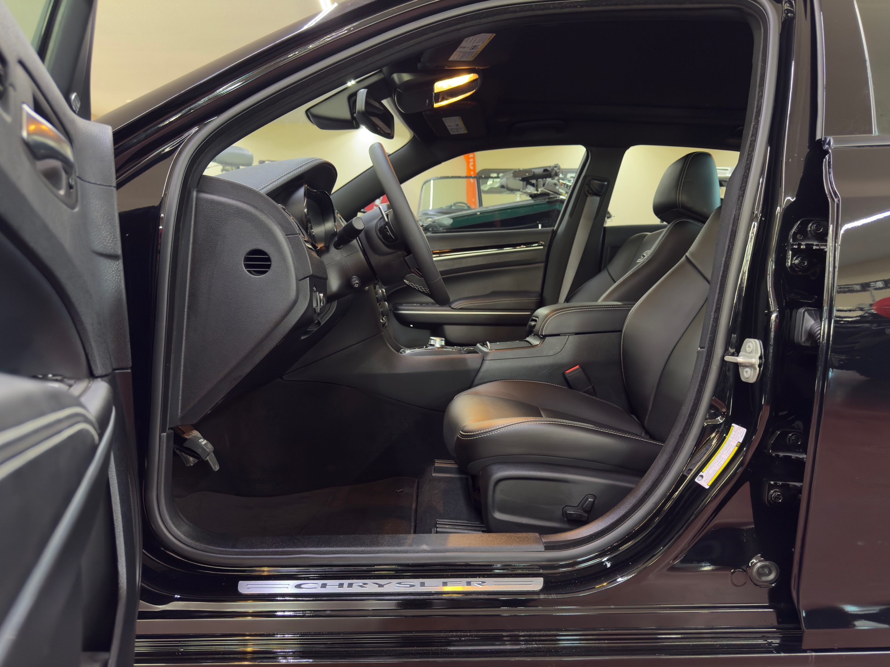 Chrysler 300 2023