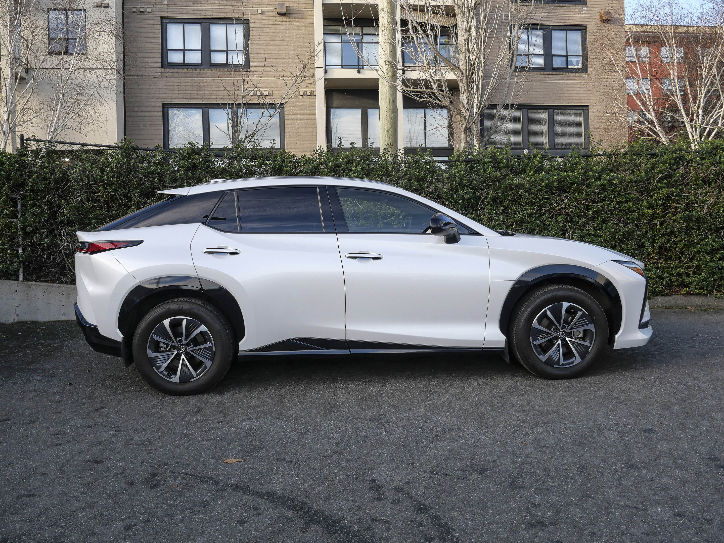 Lexus RZ 2024