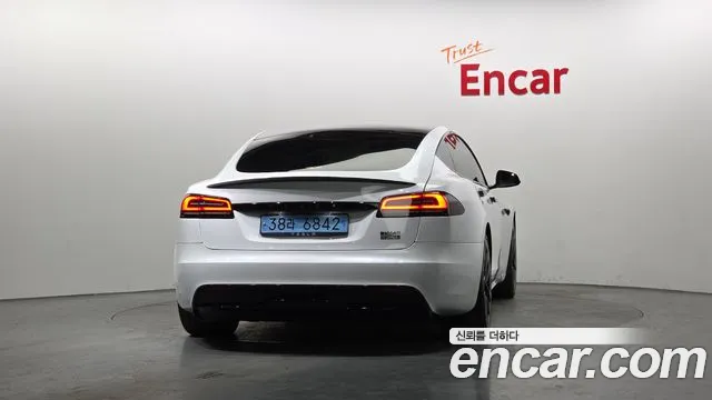 Tesla Model S 2023