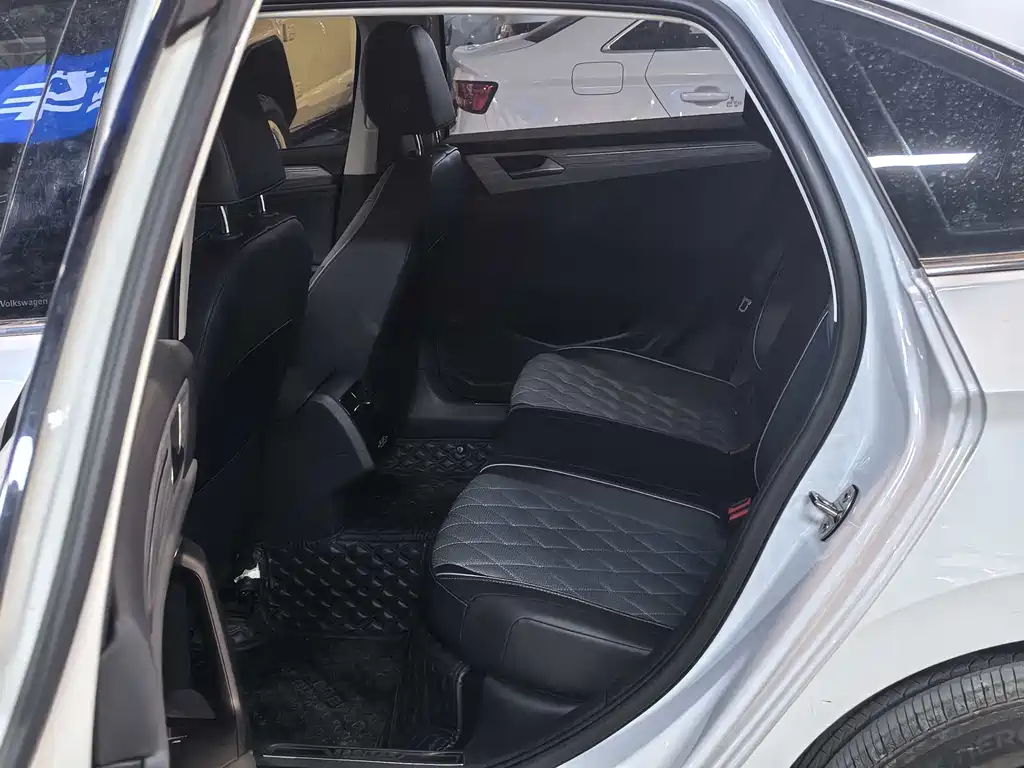 Volkswagen Jetta 2023