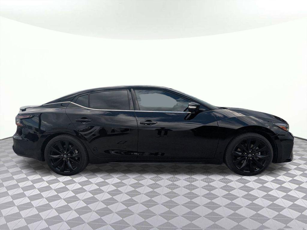 Nissan Maxima 2023