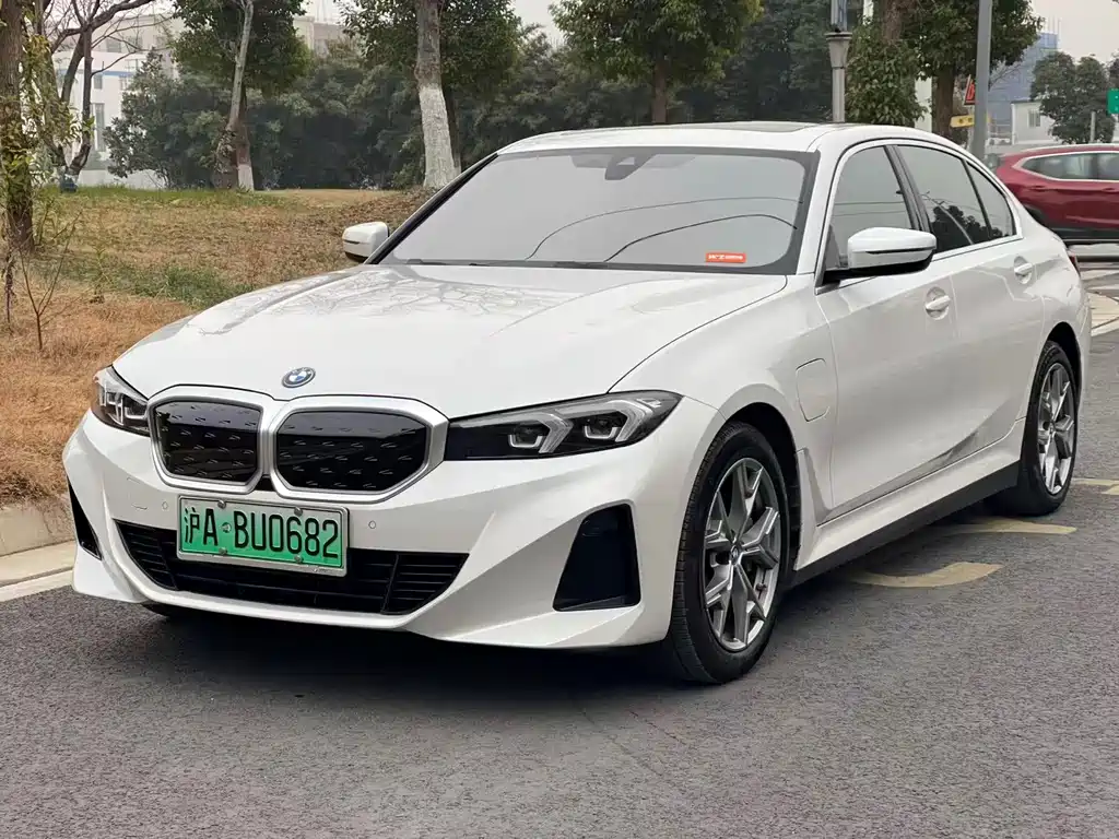 BMW i3 2023