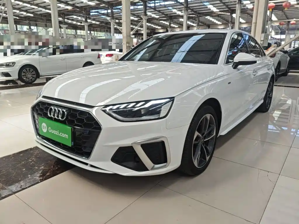 Audi A4 2025