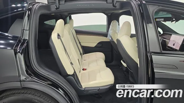 Tesla Model X 2024