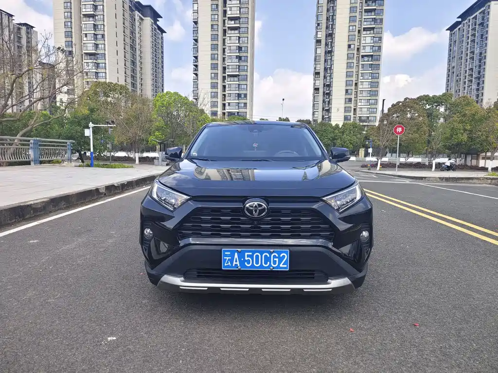 Toyota RAV4 2023