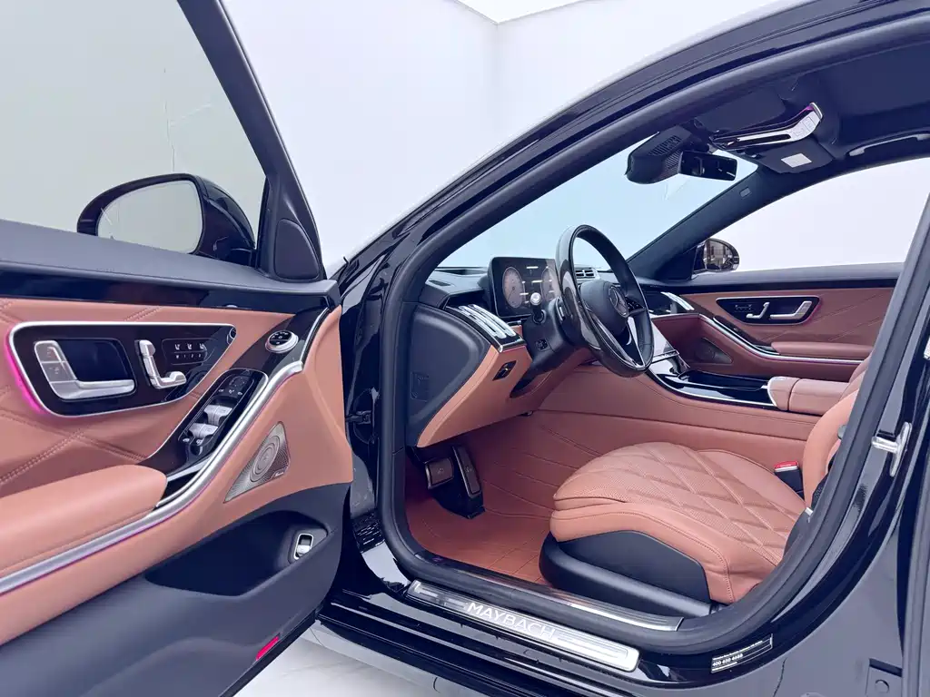 Mercedes-Benz Maybach S-Класс 2023