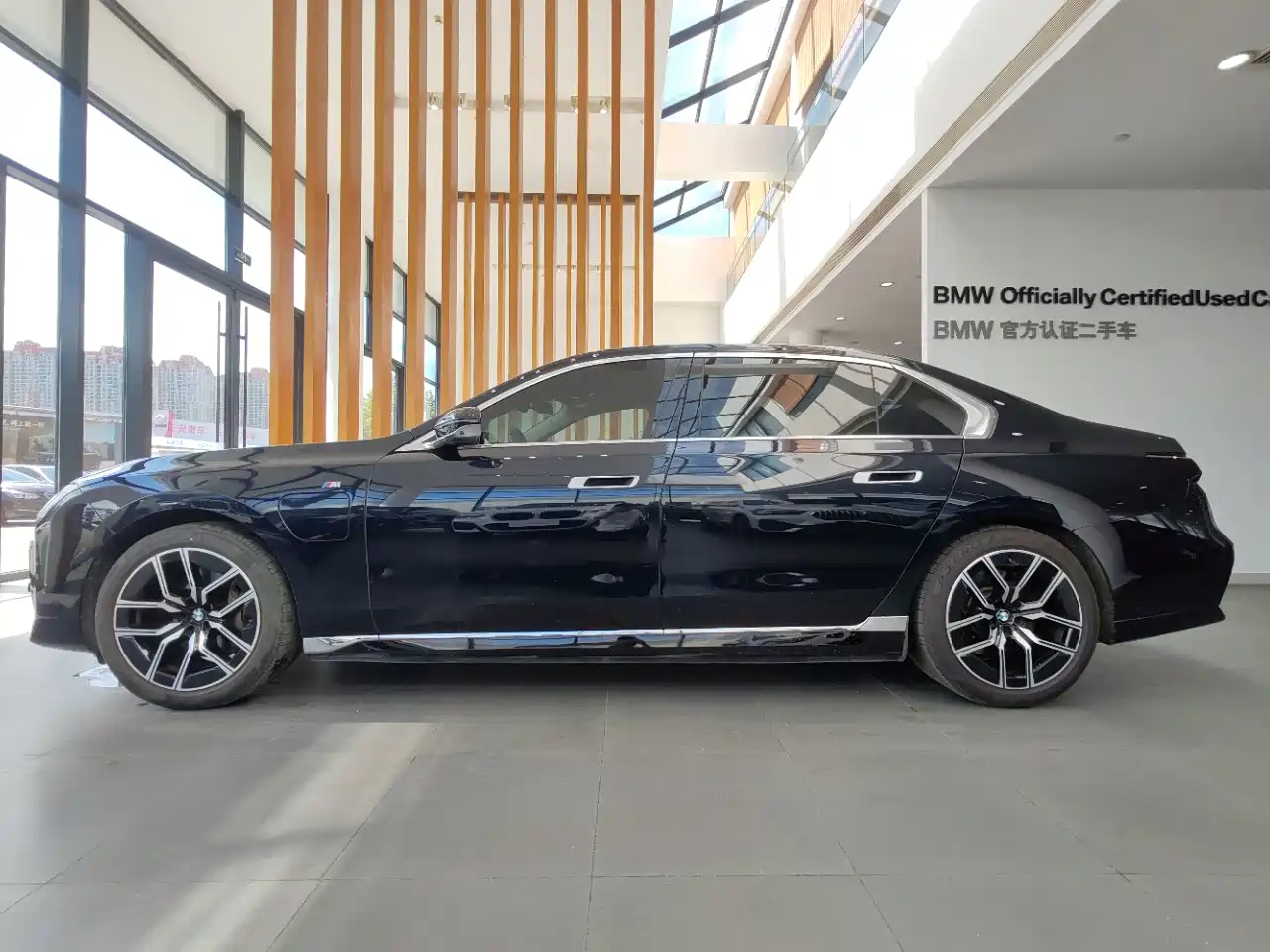 BMW i7 2023